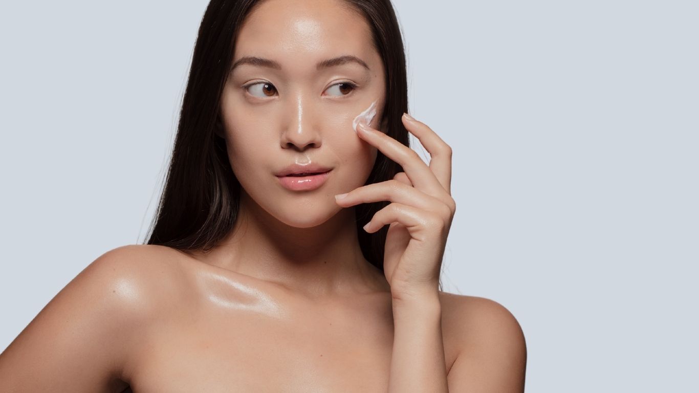 The Top 7 Ingredients for Skin Brightening