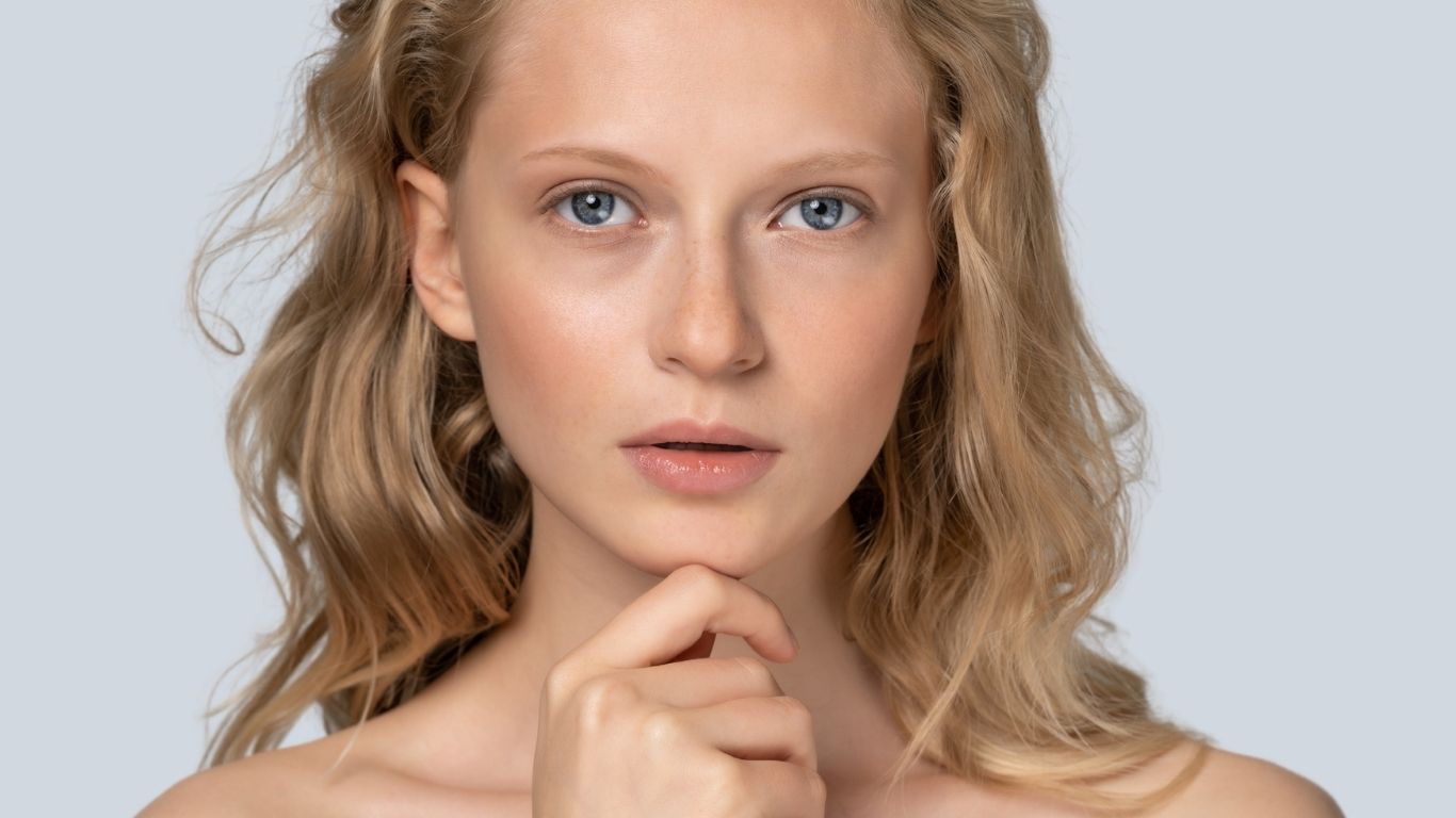 How to Deal with Dark Spots and Brighten Ageing Skin
